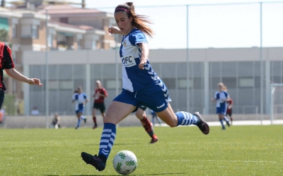 Marta Lilo va fer el gol arlequinat a Les Comes | Roger Benet (CES)