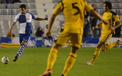 Lucas Viales l'any passat jugant amb el Sabadell contra el Llagostera | Roger Benet