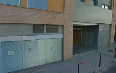 El cos de la víctima ha estat trobat al seu domicili, al carrer Ausiàs Marc de Terrassa. 