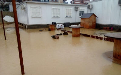 Estat dels barracons de Can Llong quan plou/ Cedida