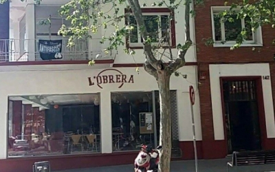 Exterior de L'Obrera, a l'avinguda Barberà | L'Obrera