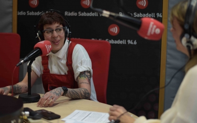 Nora Norman als estudis de Ràdio Sabadell | Roger Benet