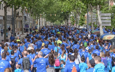 Els assistents a la cursa s'han convertit en "una onada" pels carrers de Sabadell/ Roger Benet