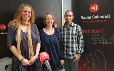 Marta Fuentes, Imma Tort i Dani Gonzàlez als estudis de Ràdio Sabadell | Raquel García 