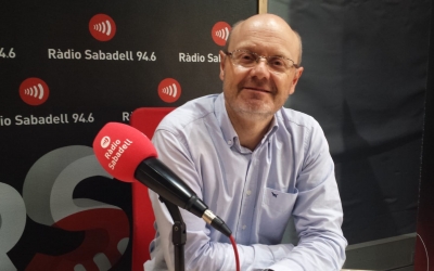 El Doctor Joan Carles Ferreres a l'estudi de Ràdio Sabadell | Pau Duran