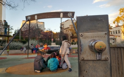 Àrea de jocs infantils de la plaça de la Creu Alta | Pere Gallifa