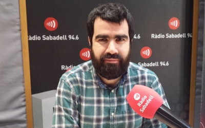 Àlex Hinojo als estudis de Ràdio Sabadell | Pau Duran