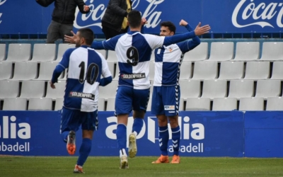 Néstor Querol celebra l'únic gol de la victòria d'avui | Críspulo Díaz