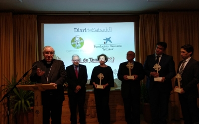 Els premiats juntament amb Salvador Obiols i el Bisbe de Terrassa | Helena Molist