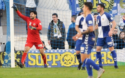 Roberto, que es va perdre el darrer partit contra el Teruel, està recuperat de la seva lesió. | Críspulo Díaz