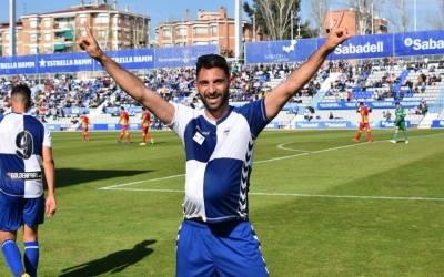 Arturo Rodríguez celebrant de manera especial el gol del triomf ahir contra el Lleida | Críspulo Díaz