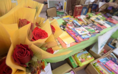Llibres i roses per Sant Jordi | Roger Benet