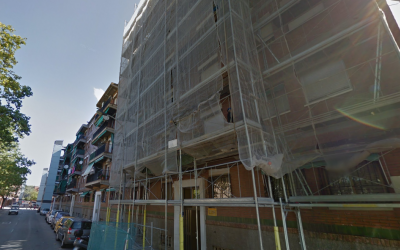 Bloc de pisos del carrer Archidona de Can Puiggener | Google Maps