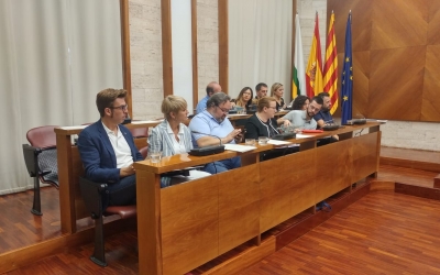 La bancada de l'oposició on hi ha Junts per Sabadell | Pere Gallifa