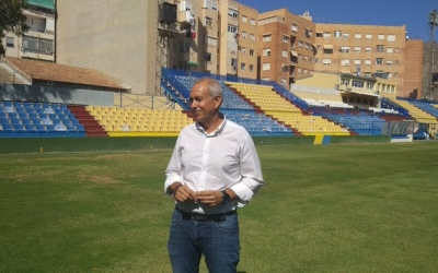 El regidor d'Esports, Víctor Bernabéu, visitant Los Arcos | Ajuntament d'Oriola