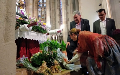 Ofrena floral a l'església de Sant Fèlix | Helena Molist