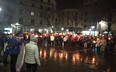 Els manifestants a la plaça Sant Roc | Helena Molist