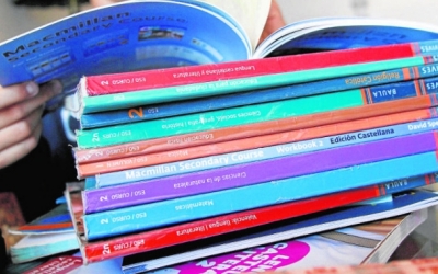 440.000 euros en beques de l'Ajuntament per a llibres i material escolar disponibles pel pròxim curs | Cedida