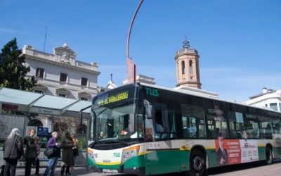 Un autobús de Transports Urbans de Sabadell al Passeig/ Roger Benet