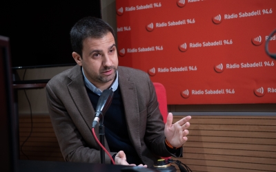 Pol Gibert, als estudis de Ràdio Sabadell/ Roger Benet