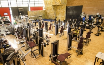 Imatge de la sala de màquines del gimnàs municipal