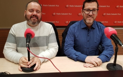 Joan Mena (esquerra) i Paco Aranda (dreta) a Ràdio Sabadell | Núria García