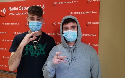 Sneaky Flex i Pol Giancana a l'estudi de Ràdio Sabadell | Raquel García 