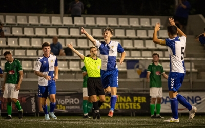 Vladys celebrant el seu gol ahir al Prat | FCF
