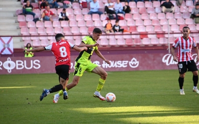 A la primera volta, el Sabadell va caure clarament (3-0) a Las Gaunas | Críspulo Díaz