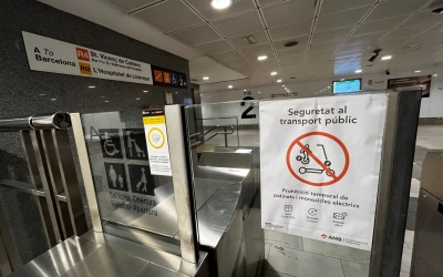 Ja ha entrat en vigor la prohibició de pujar al tren amb patinet elèctric | Roger Benet