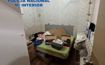 Una de les habitacions on eren explotades les víctimes | Policia Nacional