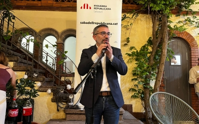 Gabriel Fernàndez fent el discurs davant la militància | Mireia Sans