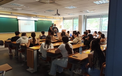 Estudiants a punt de fer les PAU al campus de la UAB a Covadonga | Pere Gallifa