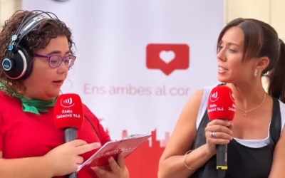 Marta Farrés (a la dreta) durant l'entrevista a Ràdio Sabadell | @socmartafarres
