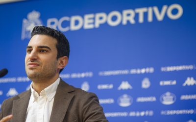 Rosende, en una roda de premsa amb el Dépor | RC Deportivo