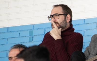 Axel Torres presenciant el Sabadell-Lugo a la llotja de la Nova Creu Alta | Roger Benet