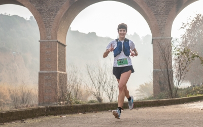 Imatge d'una de les participants de la mitja marató | Roger Benet