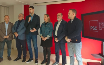Els alcaldes vallesans, a la seu del PSC de Sabadell | Karen Madrid