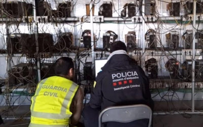 Els Mossos d'Esquadra i la Guardia Civil desmantellen una mineria de criptomonedes