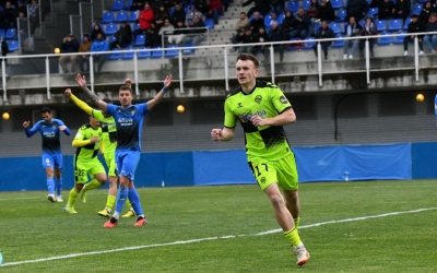 Vladys, celebrant un dels dos gols al Fernando Torres | Críspulo Díaz