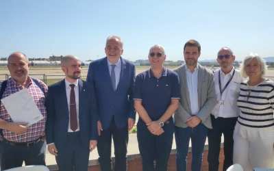 Diferents integrants del hub aeronàutic de Sabadell a la presentació de l'acord
