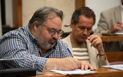 Francesc Xavier Baró i Lluís Matas durant un Ple municipal