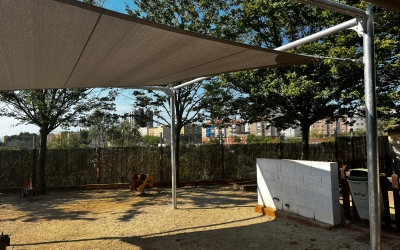 El tendat instal·lat a l'Escola Joaquim Blume | Mireia Sanss