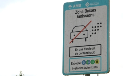 Un cartell de la Zona de Baixes Emissions a Sant Cugat | ACN