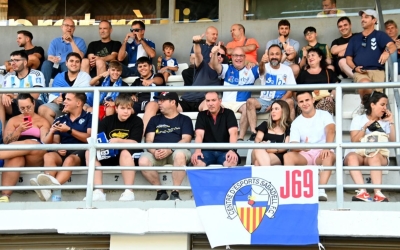 Afició del Sabadell en l'amistós al camp del Prat diumenge passat | Críspulo Díaz