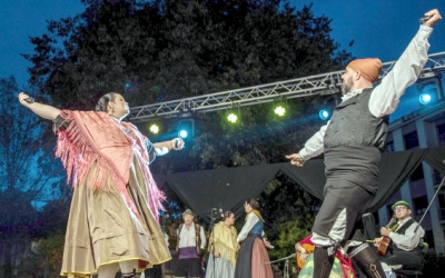 Danses de l'Aragó a la plaça Vallès, en una Festa Major | Cedida