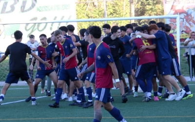 Celebració del gol d'Iker Montero en el descompte | CE Mercantil