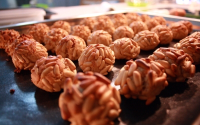 Panellets de pinyons | Manel Zarea