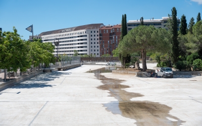 El llac del Parc Catalunya, buit 