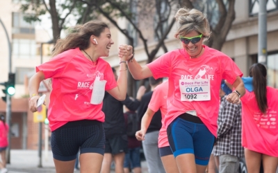Dues participants a la 'Race for life' de l'any passat | Roger Benet